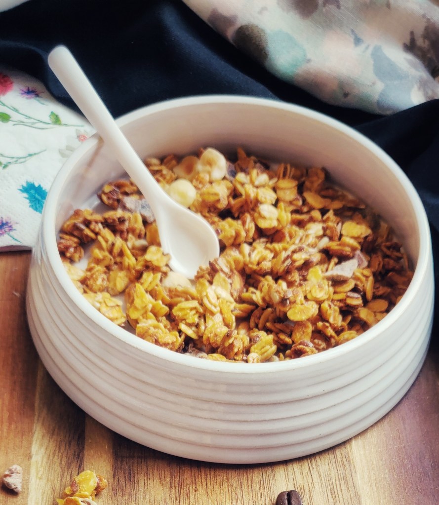 product photography of a ceramics cereal bowl by Caroline Fredriksson