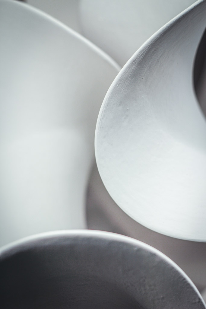 Who can take good pictures of products in Lidköping? Hej Ira takes product Pictures. Eva Hild sculpture.