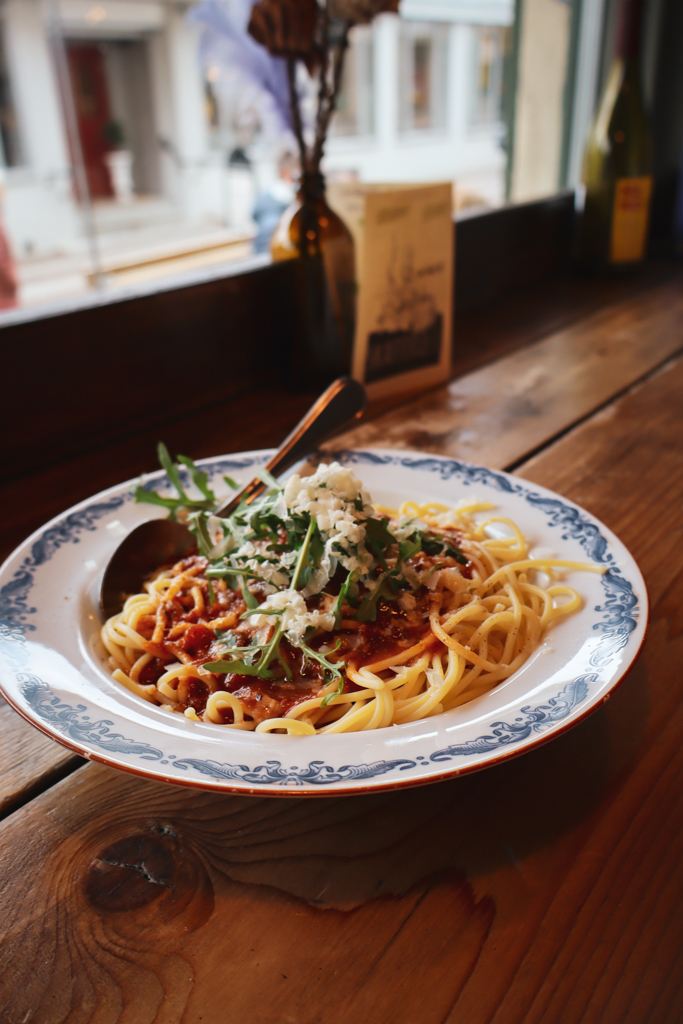 Picture of a bowl of Spaghetti